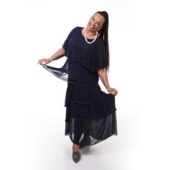 Vestido Longo Bordado com Camadas